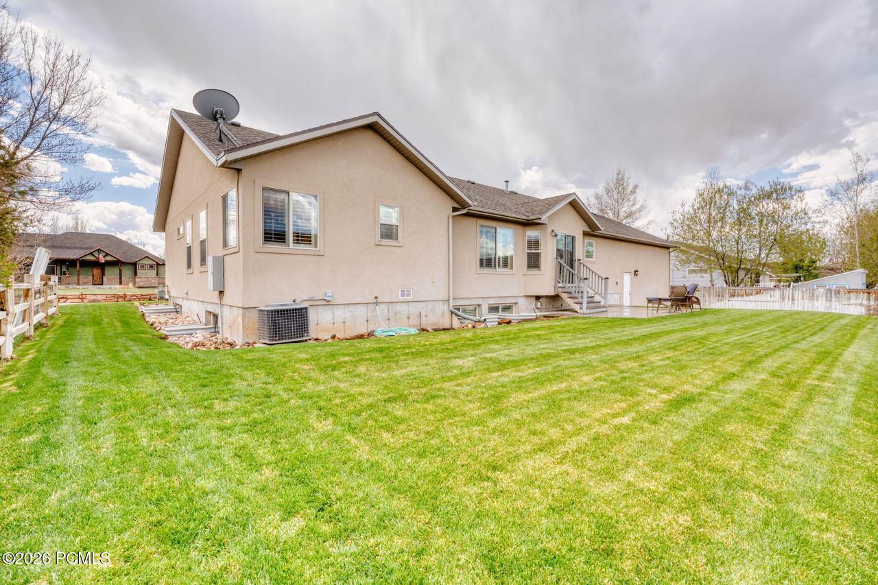 https://bt-photos.global.ssl.fastly.net/parkcity/1280_boomver_1_12601644-2.jpg