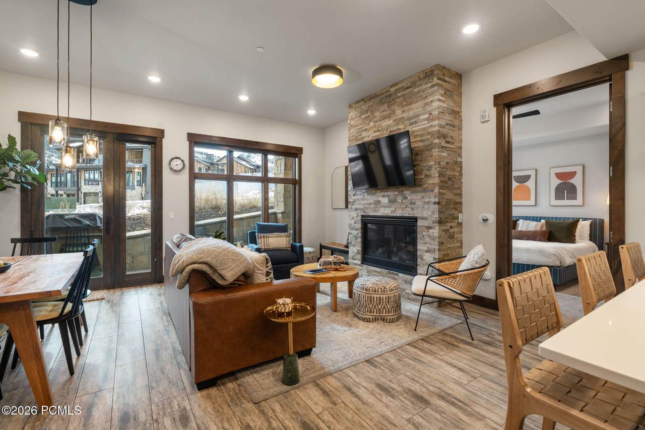https://bt-photos.global.ssl.fastly.net/parkcity/1280_boomver_1_12601677-2.jpg