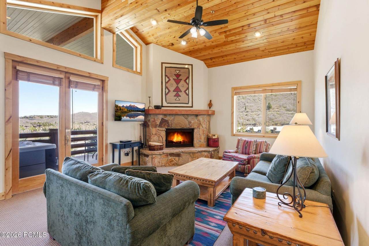 https://bt-photos.global.ssl.fastly.net/parkcity/1280_boomver_1_12601689-2.jpg