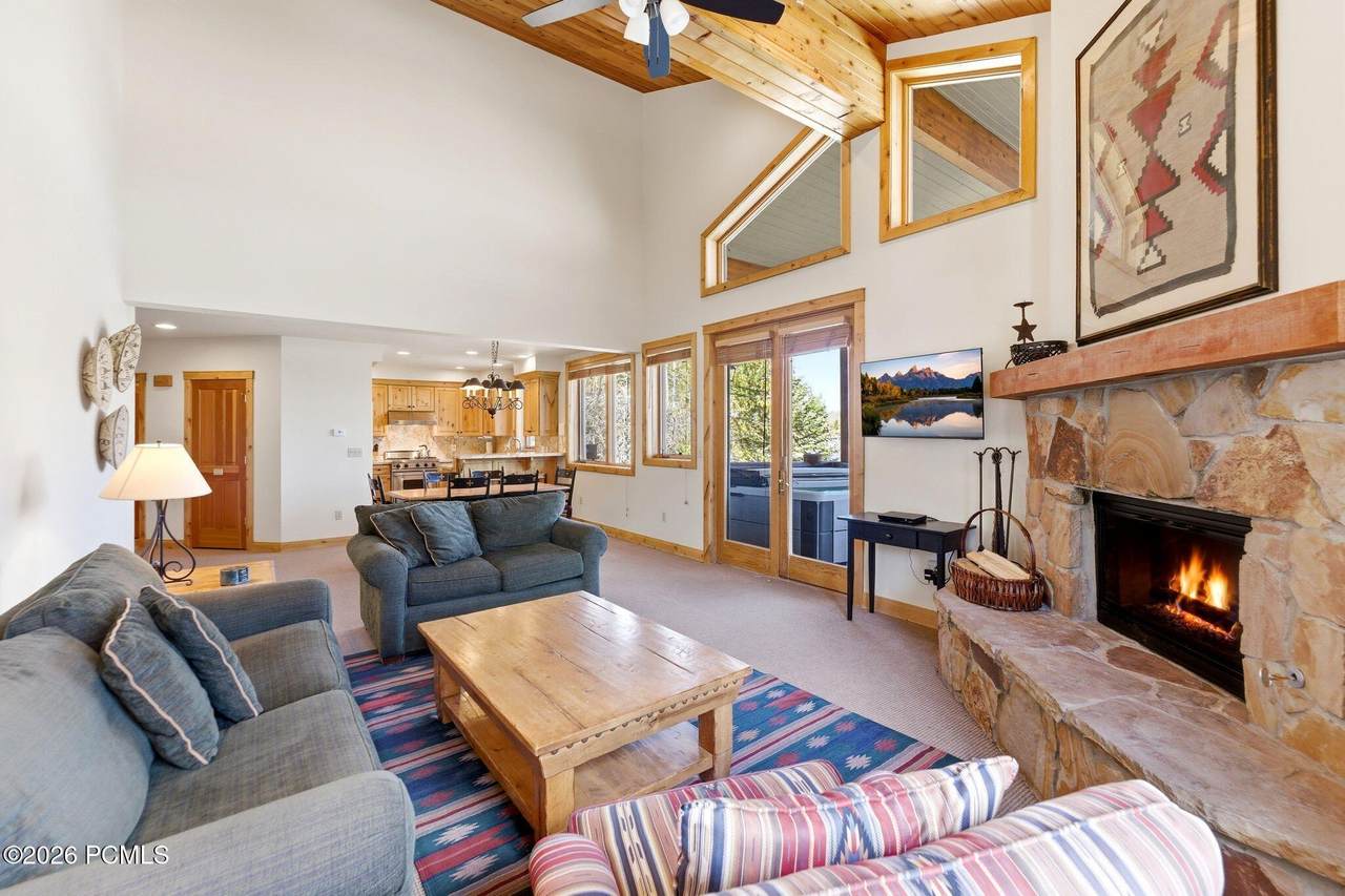 https://bt-photos.global.ssl.fastly.net/parkcity/1280_boomver_1_12601689-2.jpg
