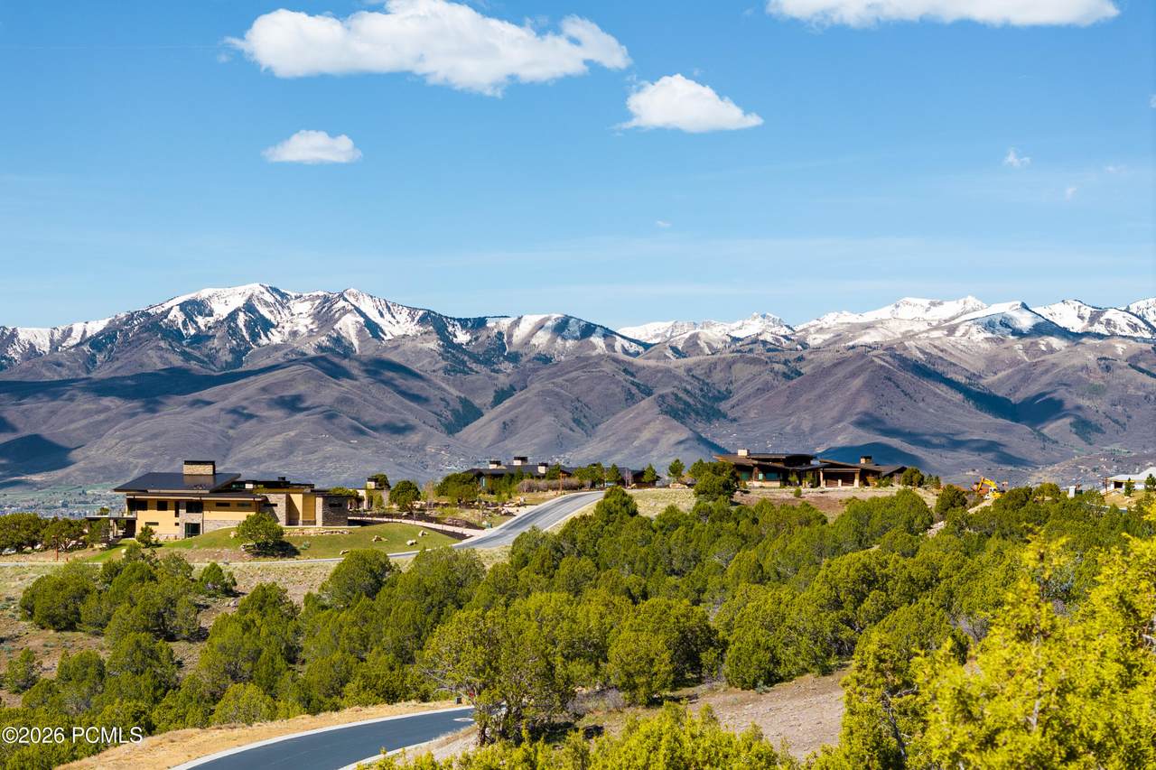 https://bt-photos.global.ssl.fastly.net/parkcity/1280_boomver_1_12601696-2.jpg