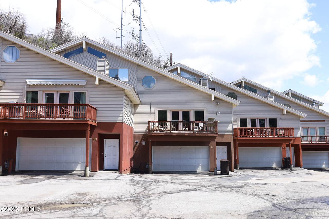 435 Aspen Drive - Photo 1