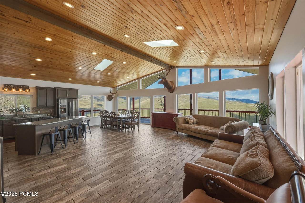 https://bt-photos.global.ssl.fastly.net/parkcity/1280_boomver_1_12601719-2.jpg