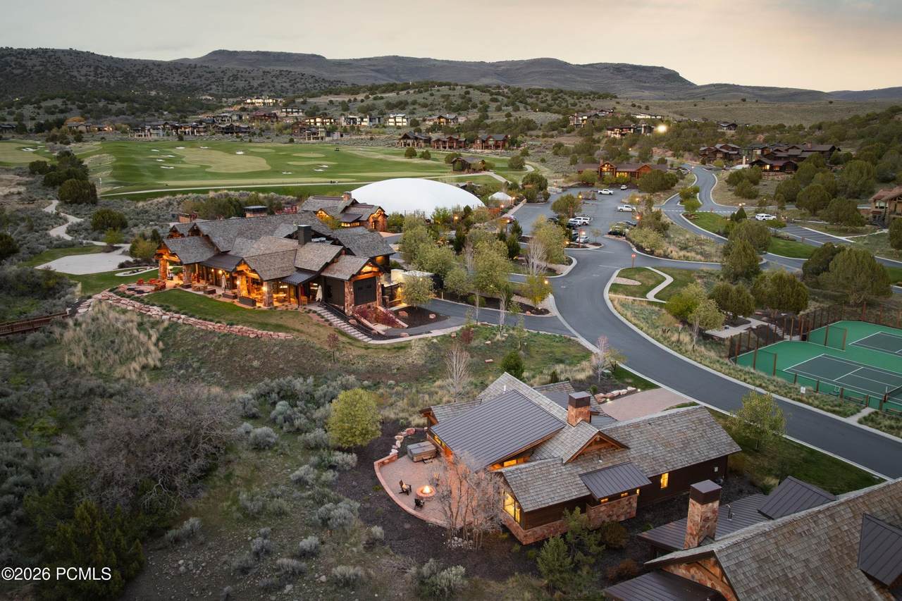 https://bt-photos.global.ssl.fastly.net/parkcity/1280_boomver_1_12601783-2.jpg