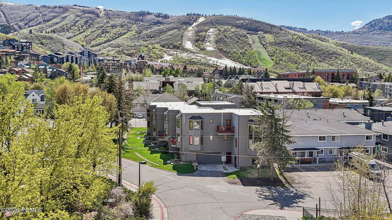 https://bt-photos.global.ssl.fastly.net/parkcity/1280_boomver_1_12601801-2.jpg