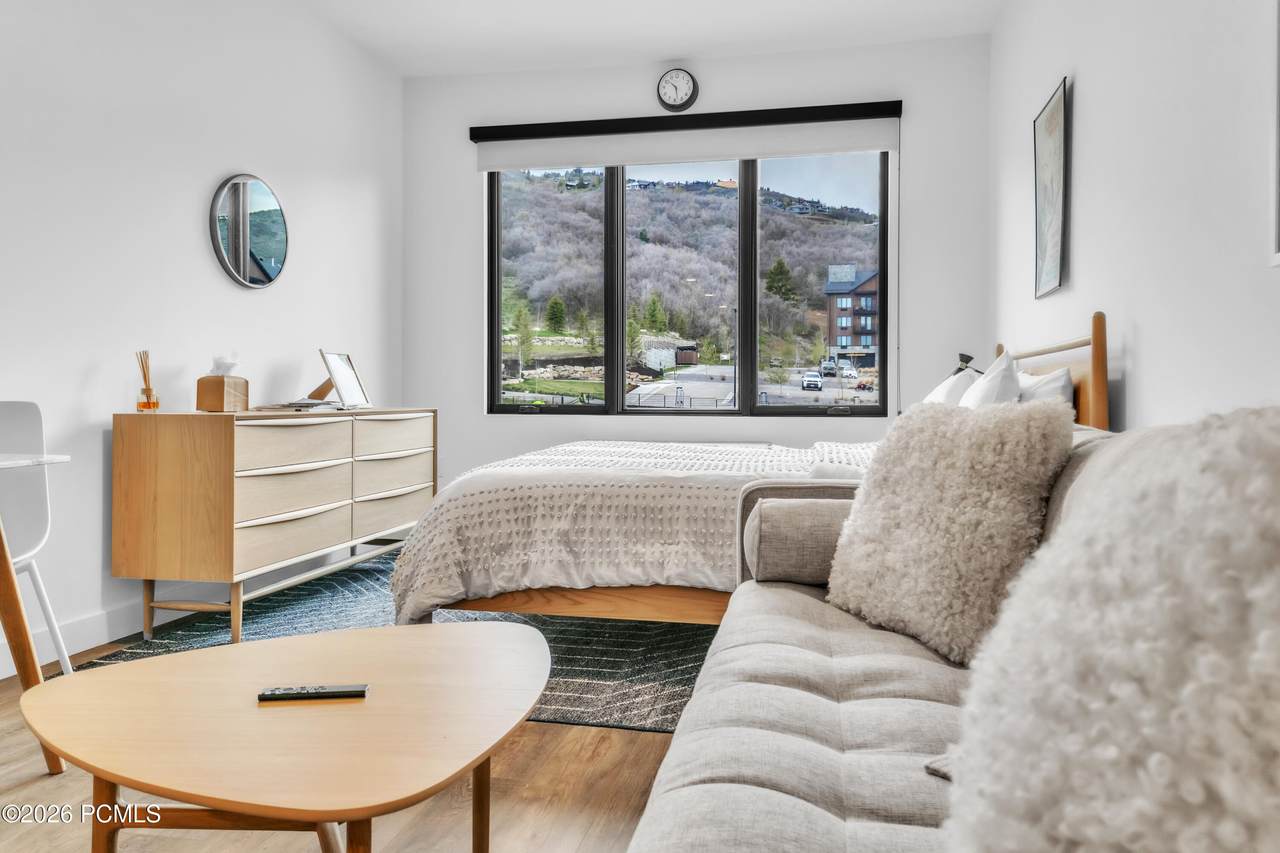 https://bt-photos.global.ssl.fastly.net/parkcity/1280_boomver_1_12601845-2.jpg