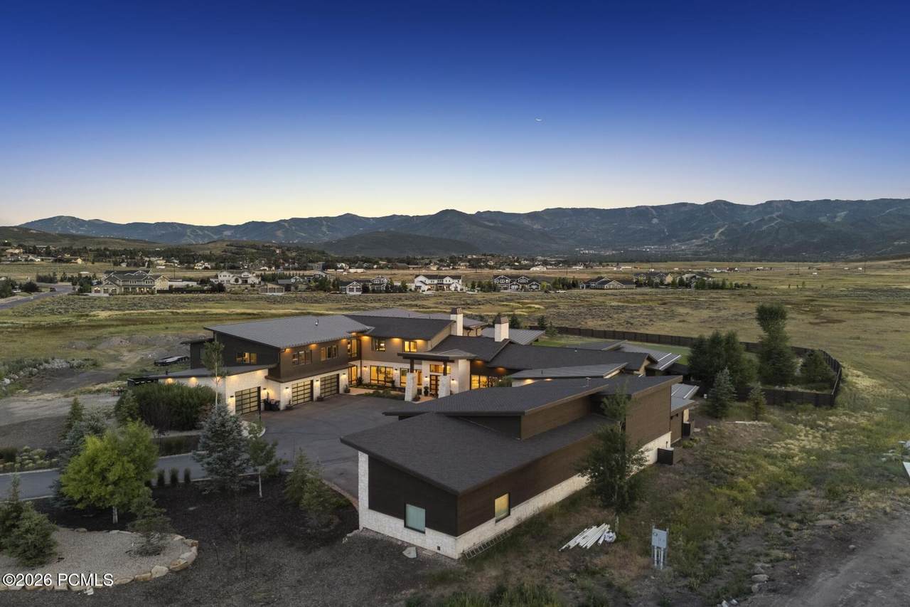 https://bt-photos.global.ssl.fastly.net/parkcity/1280_boomver_1_12601880-2.jpg