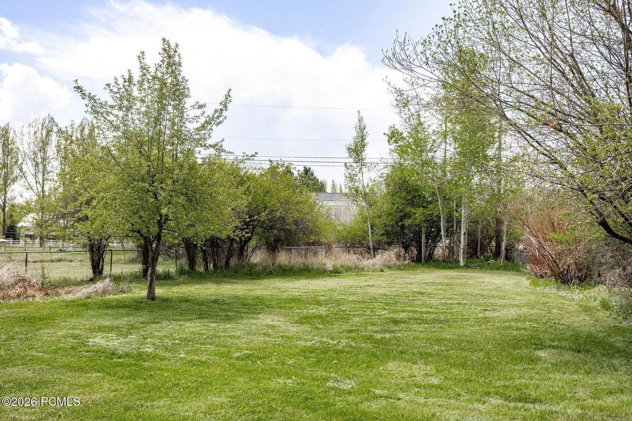 https://bt-photos.global.ssl.fastly.net/parkcity/1280_boomver_1_12601892-2.jpg