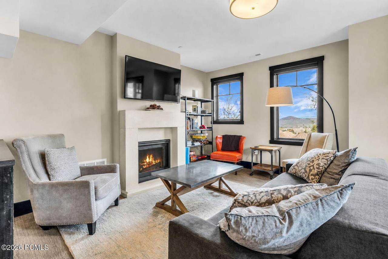 https://bt-photos.global.ssl.fastly.net/parkcity/1280_boomver_1_12601944-2.jpg