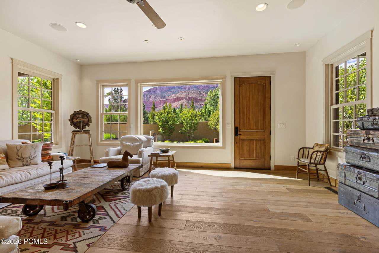 https://bt-photos.global.ssl.fastly.net/parkcity/1280_boomver_2_12601954-2.jpg