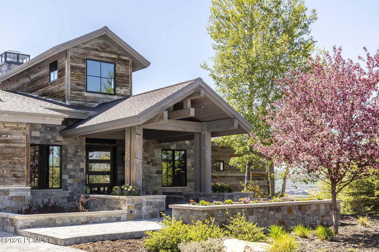 https://bt-photos.global.ssl.fastly.net/parkcity/1280_boomver_1_12601979-2.jpg
