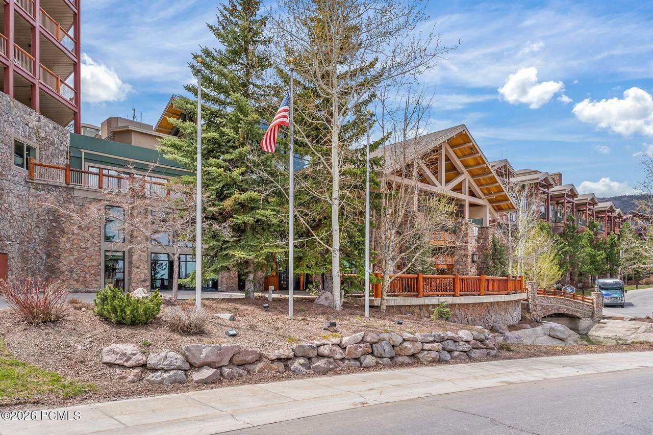 https://bt-photos.global.ssl.fastly.net/parkcity/1280_boomver_1_12601996-2.jpg