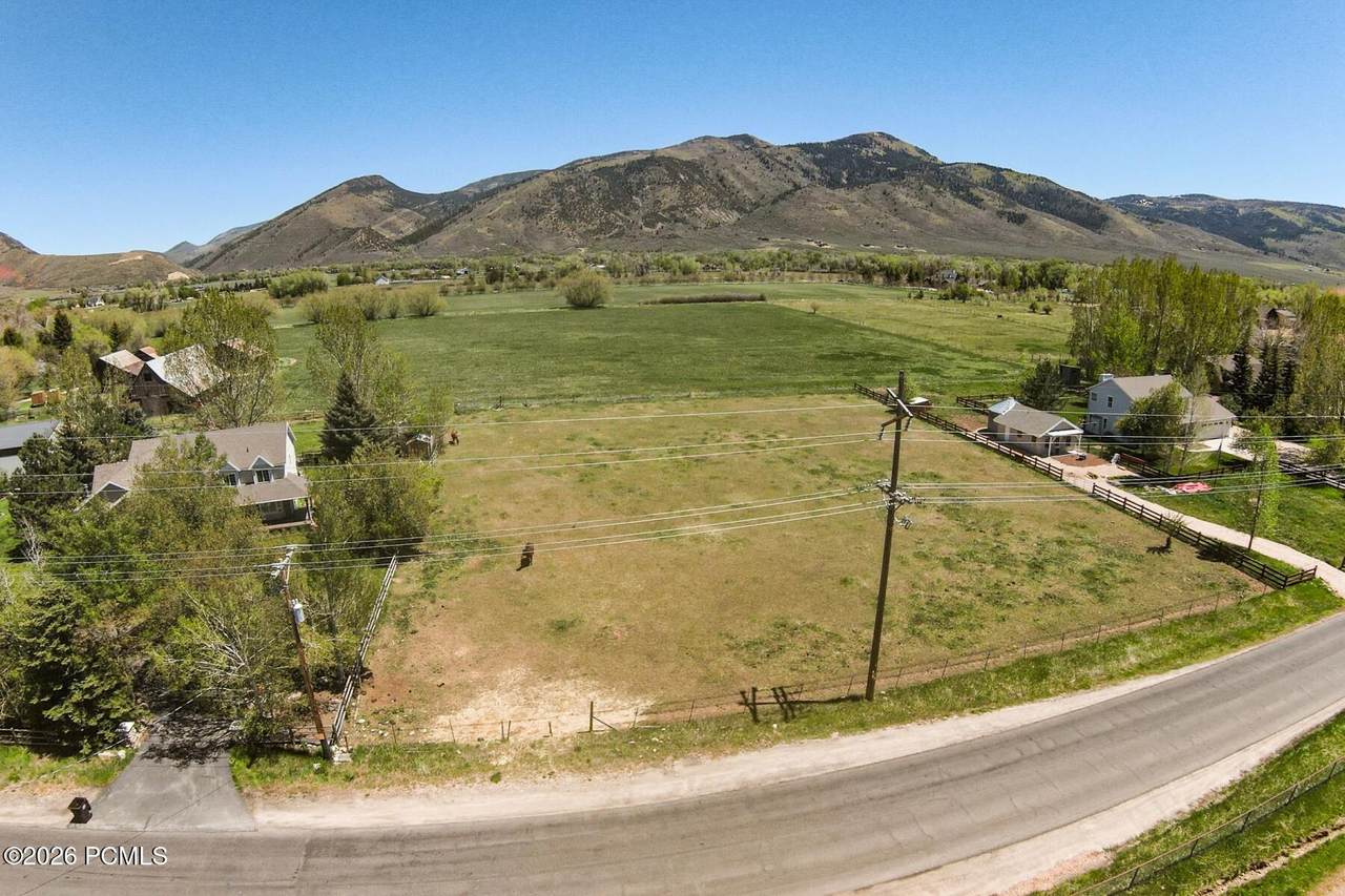 https://bt-photos.global.ssl.fastly.net/parkcity/1280_boomver_1_12602011-2.jpg