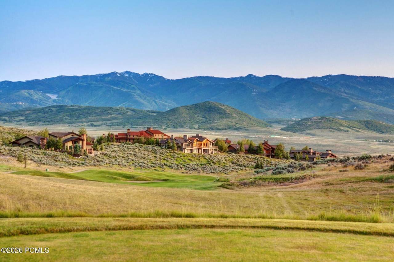 https://bt-photos.global.ssl.fastly.net/parkcity/1280_boomver_1_12602041-2.jpg