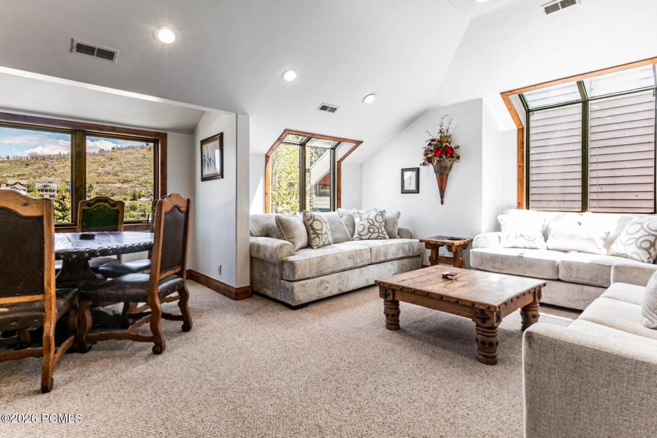 https://bt-photos.global.ssl.fastly.net/parkcity/1280_boomver_1_12602042-2.jpg