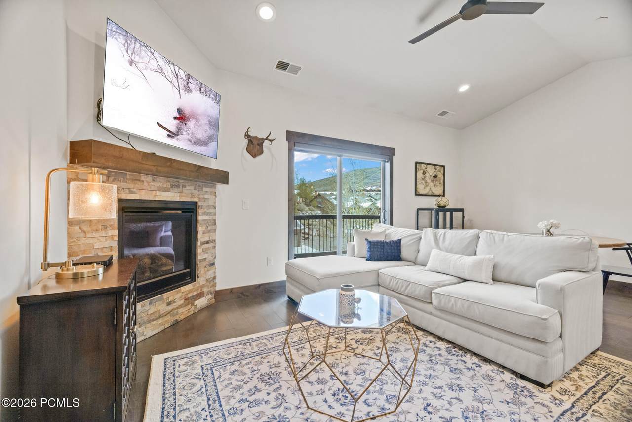 1195 Black Rock Trail - Photo 1