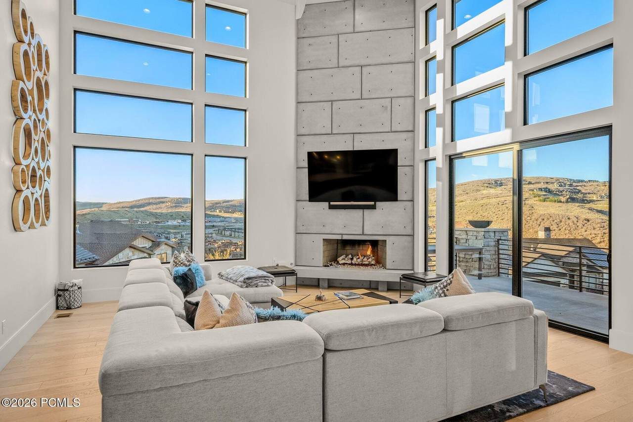 https://bt-photos.global.ssl.fastly.net/parkcity/1280_boomver_1_12602063-2.jpg