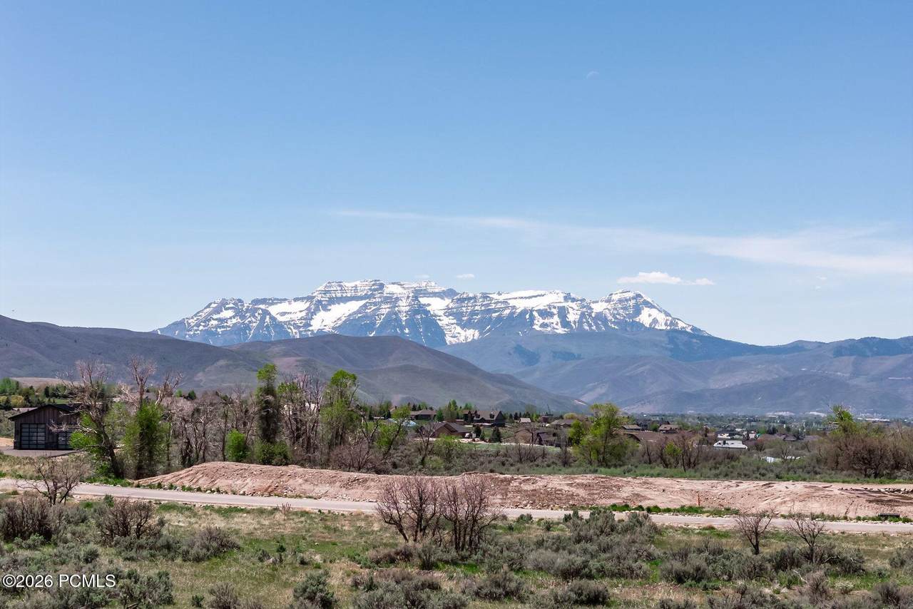 12 Skyline View Drive - Photo 1