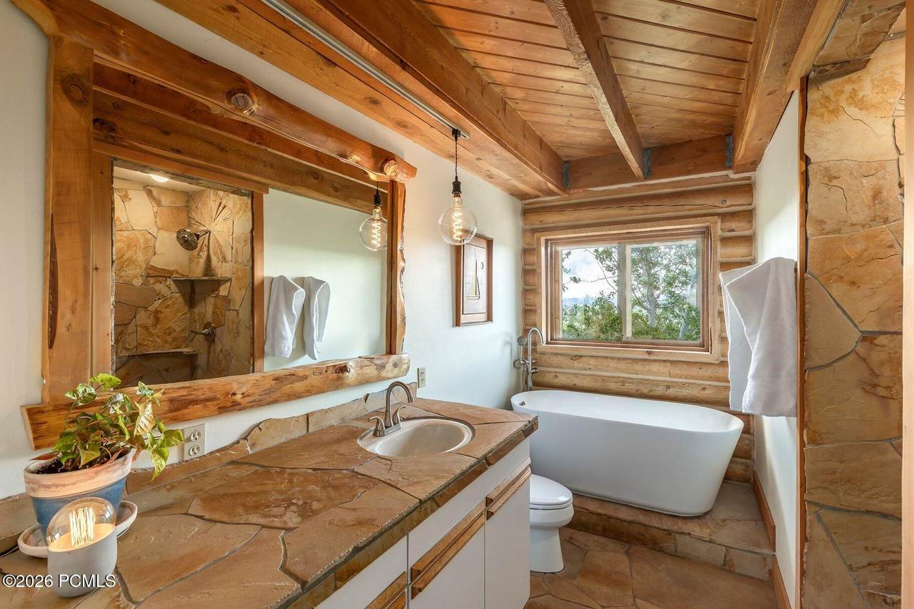 https://bt-photos.global.ssl.fastly.net/parkcity/1280_boomver_1_12602115-2.jpg