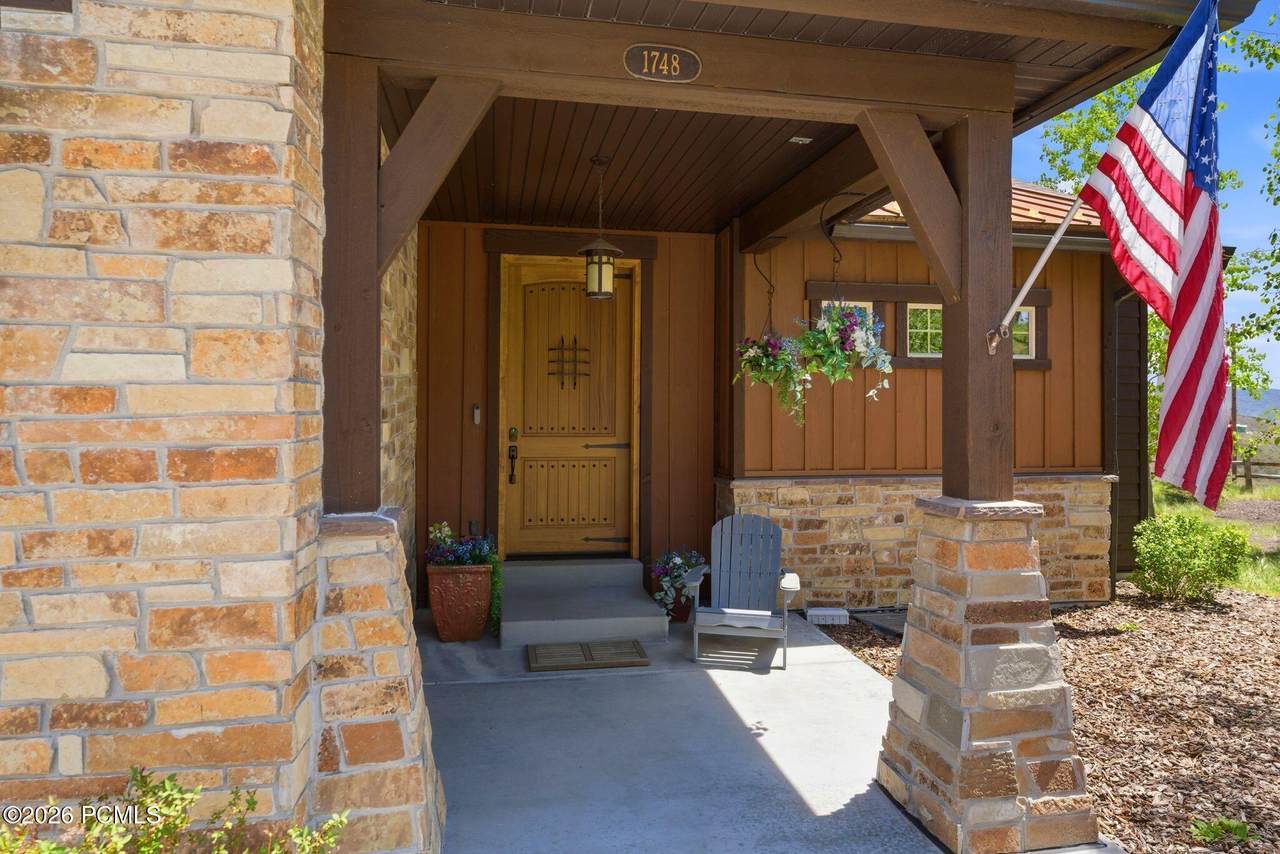 https://bt-photos.global.ssl.fastly.net/parkcity/1280_boomver_1_12602160-2.jpg