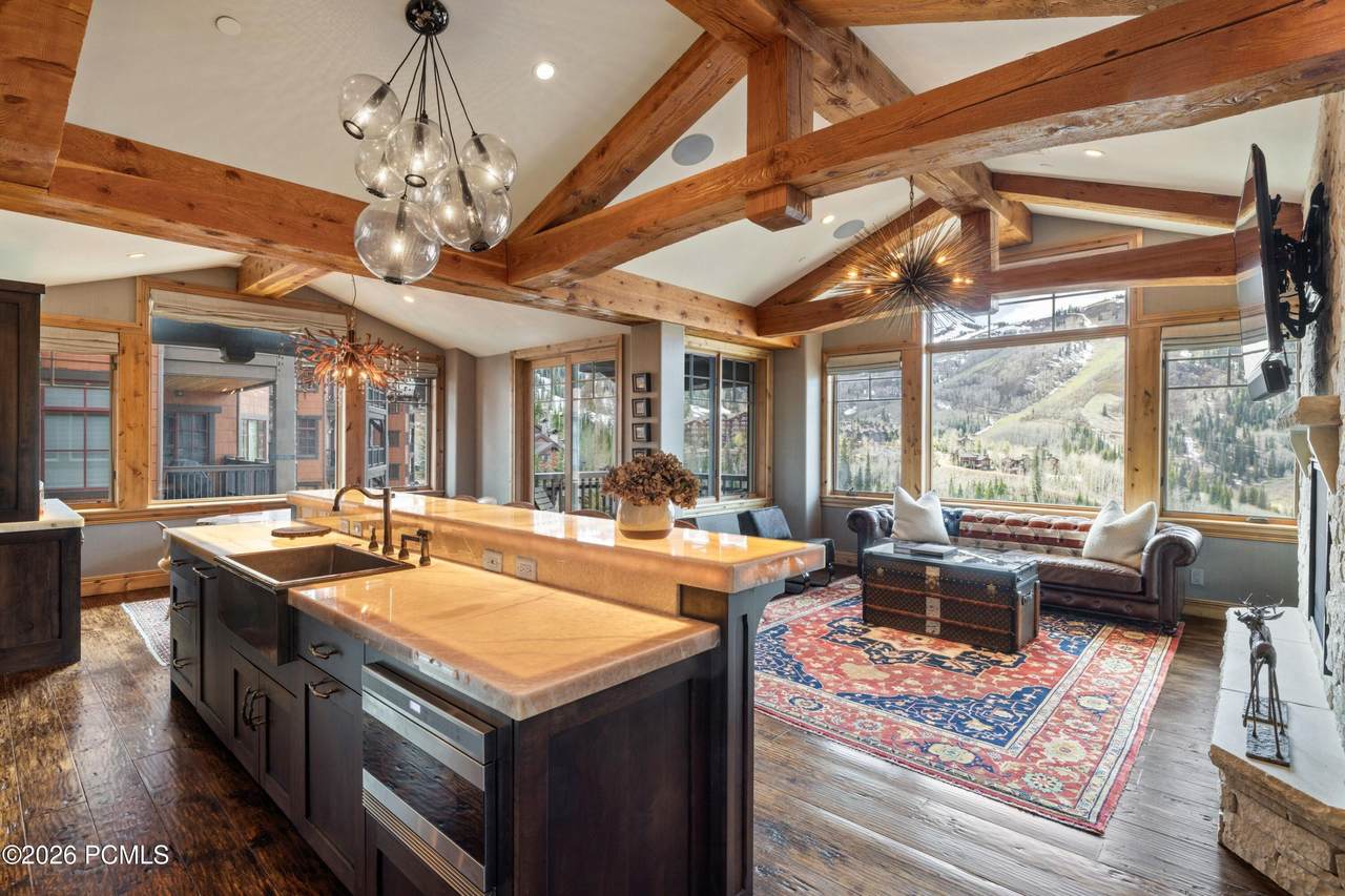 https://bt-photos.global.ssl.fastly.net/parkcity/1280_boomver_1_12602177-2.jpg