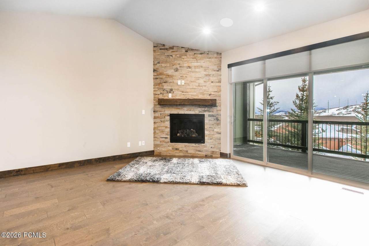 https://bt-photos.global.ssl.fastly.net/parkcity/1280_boomver_1_12602242-2.jpg