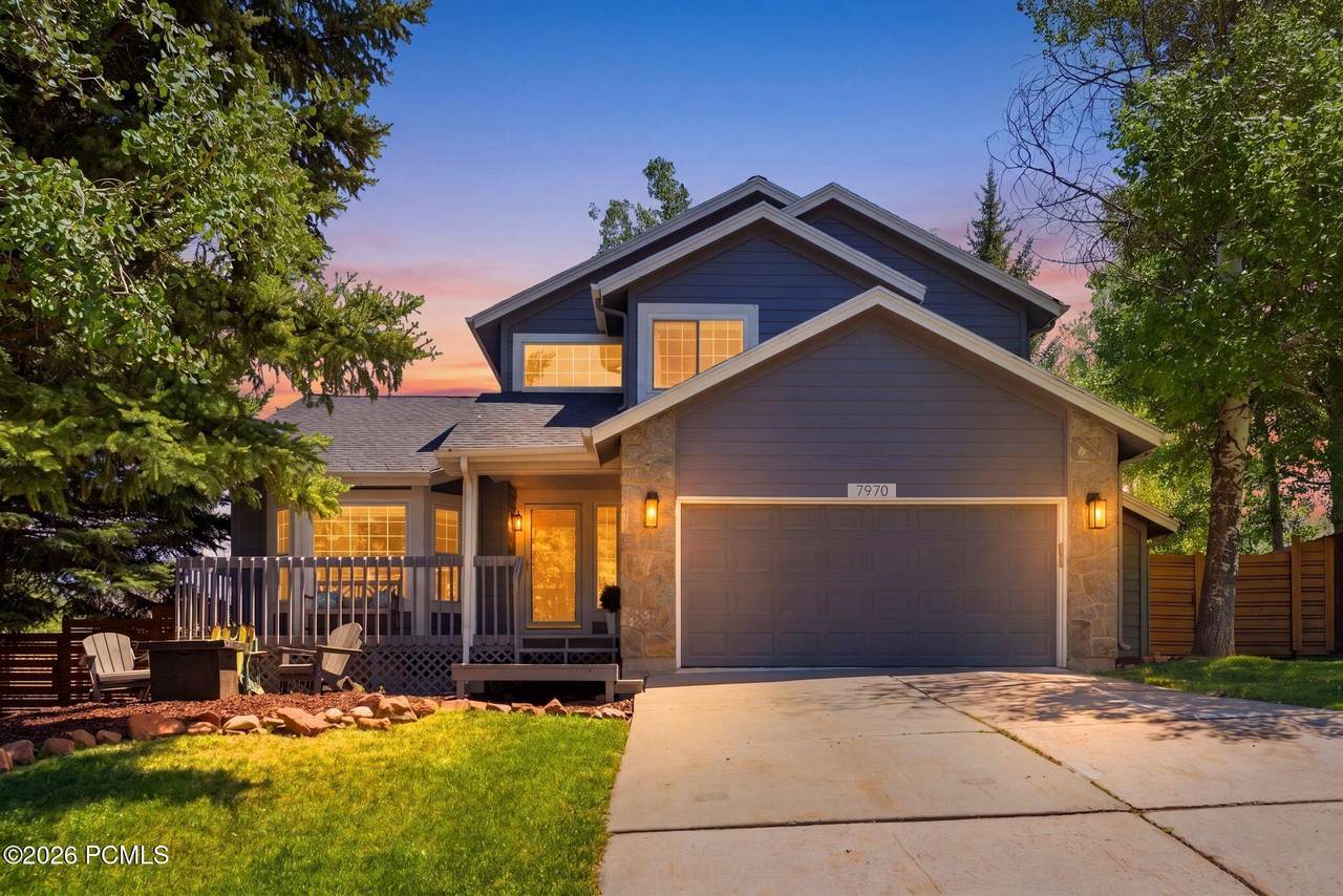 7970 Summer Hill Drive - Photo 1