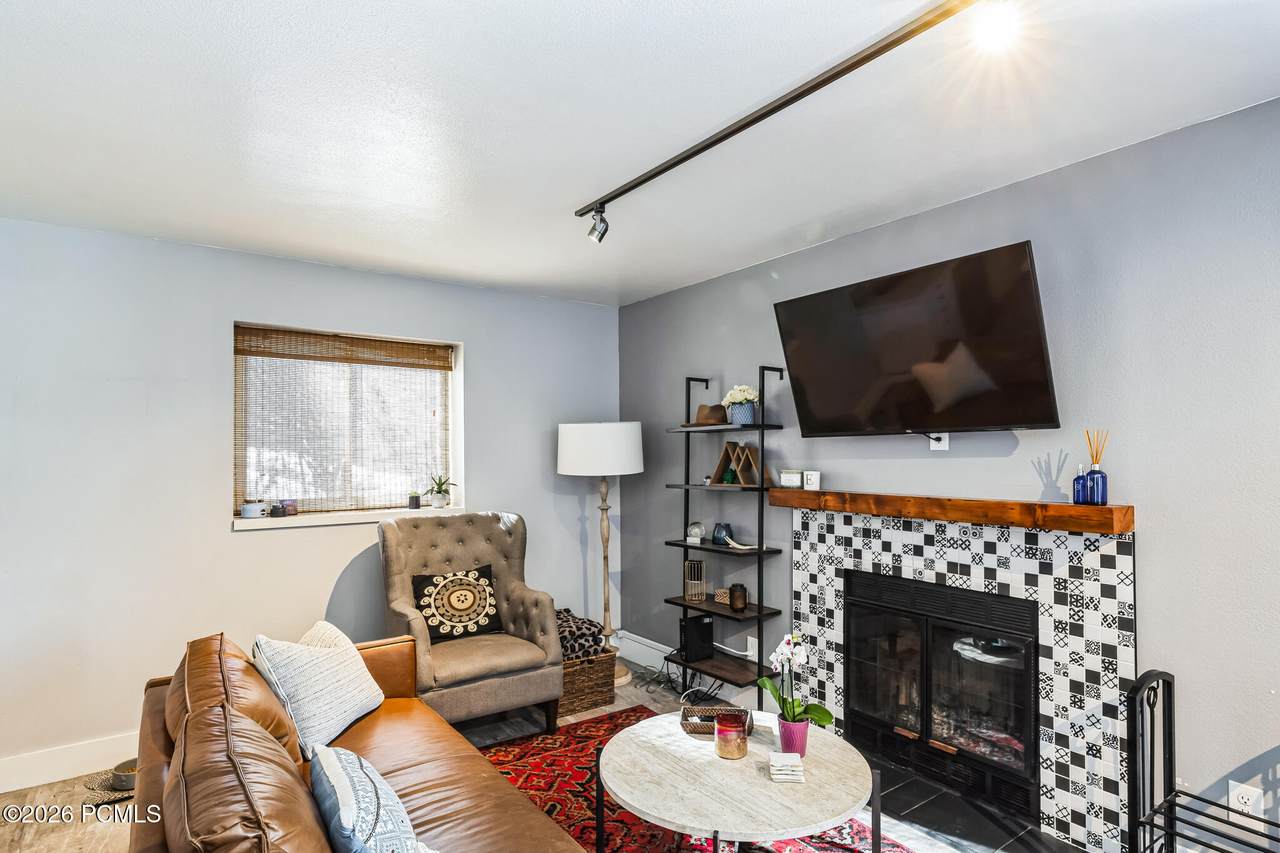 https://bt-photos.global.ssl.fastly.net/parkcity/1280_boomver_1_12602325-2.jpg