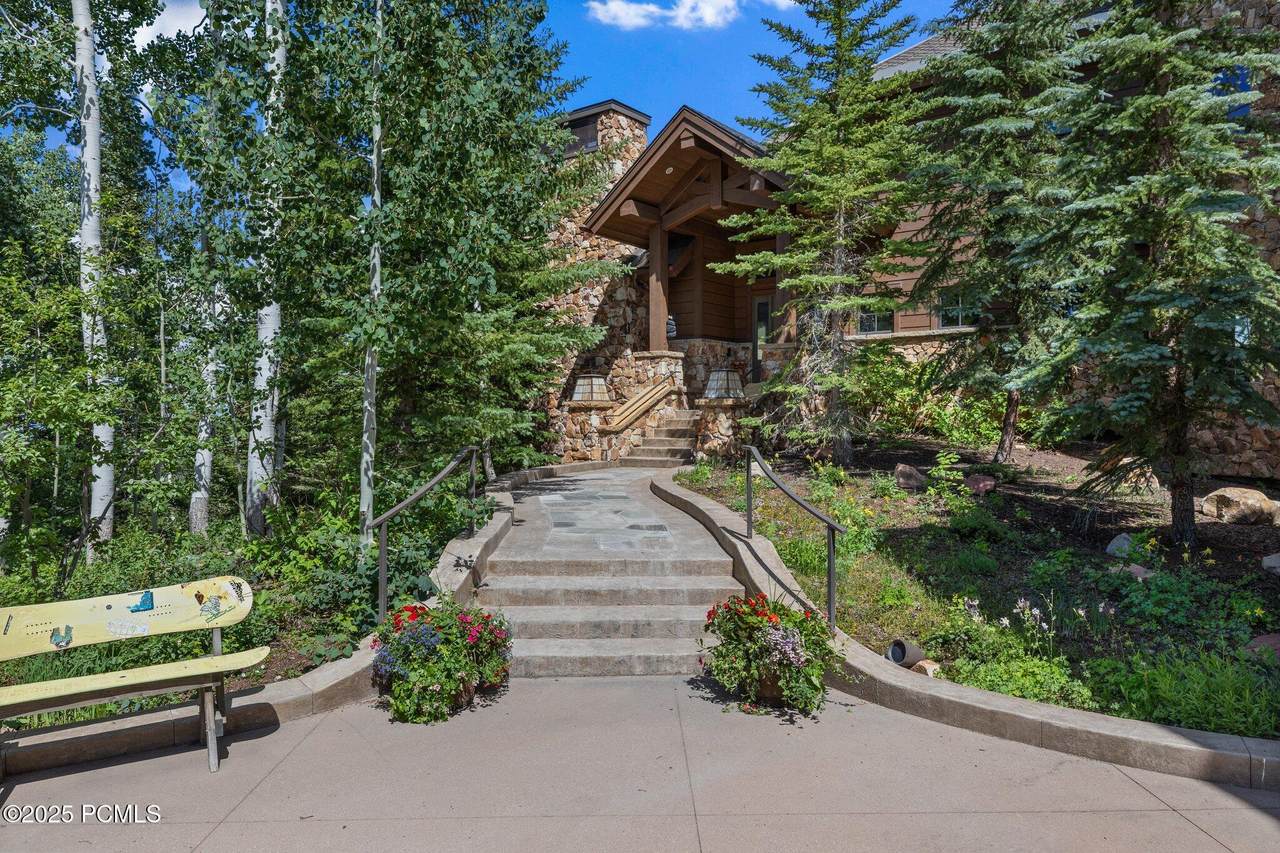 https://bt-photos.global.ssl.fastly.net/parkcity/1280_boomver_1_12602330-2.jpg
