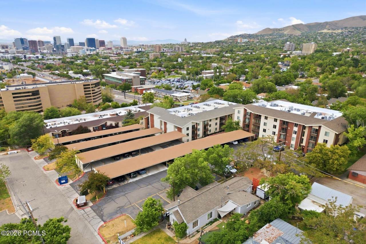 https://bt-photos.global.ssl.fastly.net/parkcity/1280_boomver_1_12602365-2.jpg