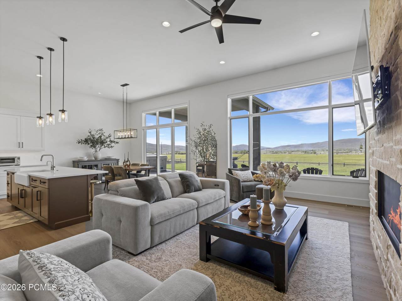 https://bt-photos.global.ssl.fastly.net/parkcity/1280_boomver_1_12602371-2.jpg