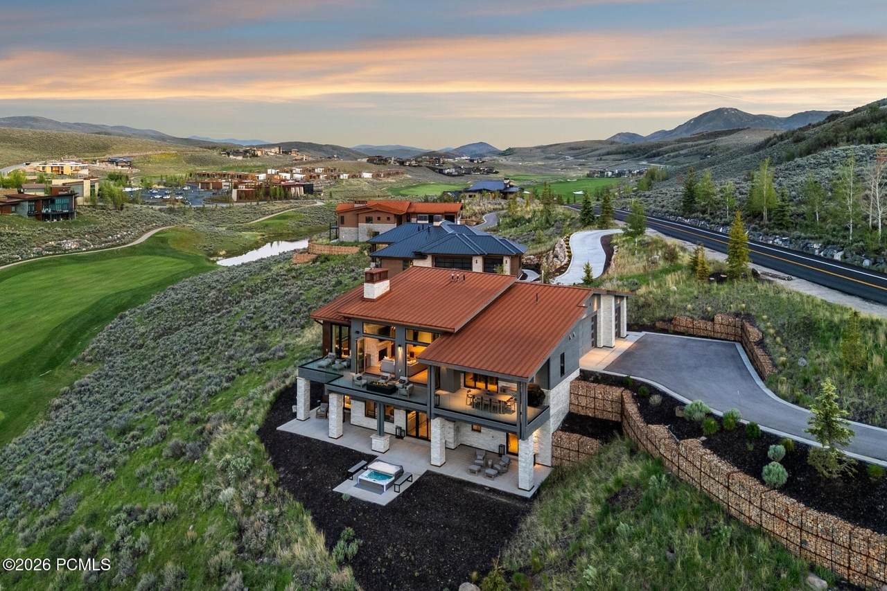 https://bt-photos.global.ssl.fastly.net/parkcity/1280_boomver_1_12602406-2.jpg