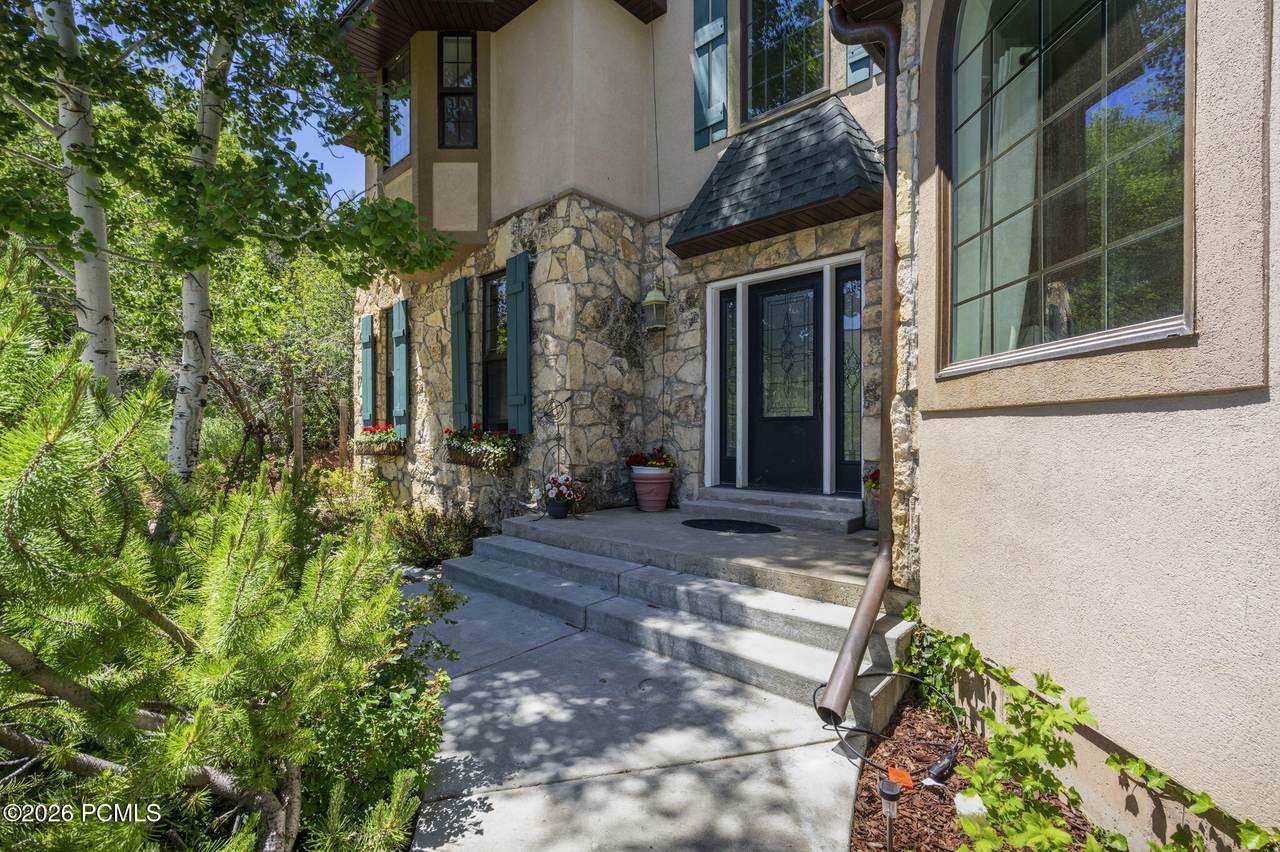 https://bt-photos.global.ssl.fastly.net/parkcity/1280_boomver_1_12602490-2.jpg