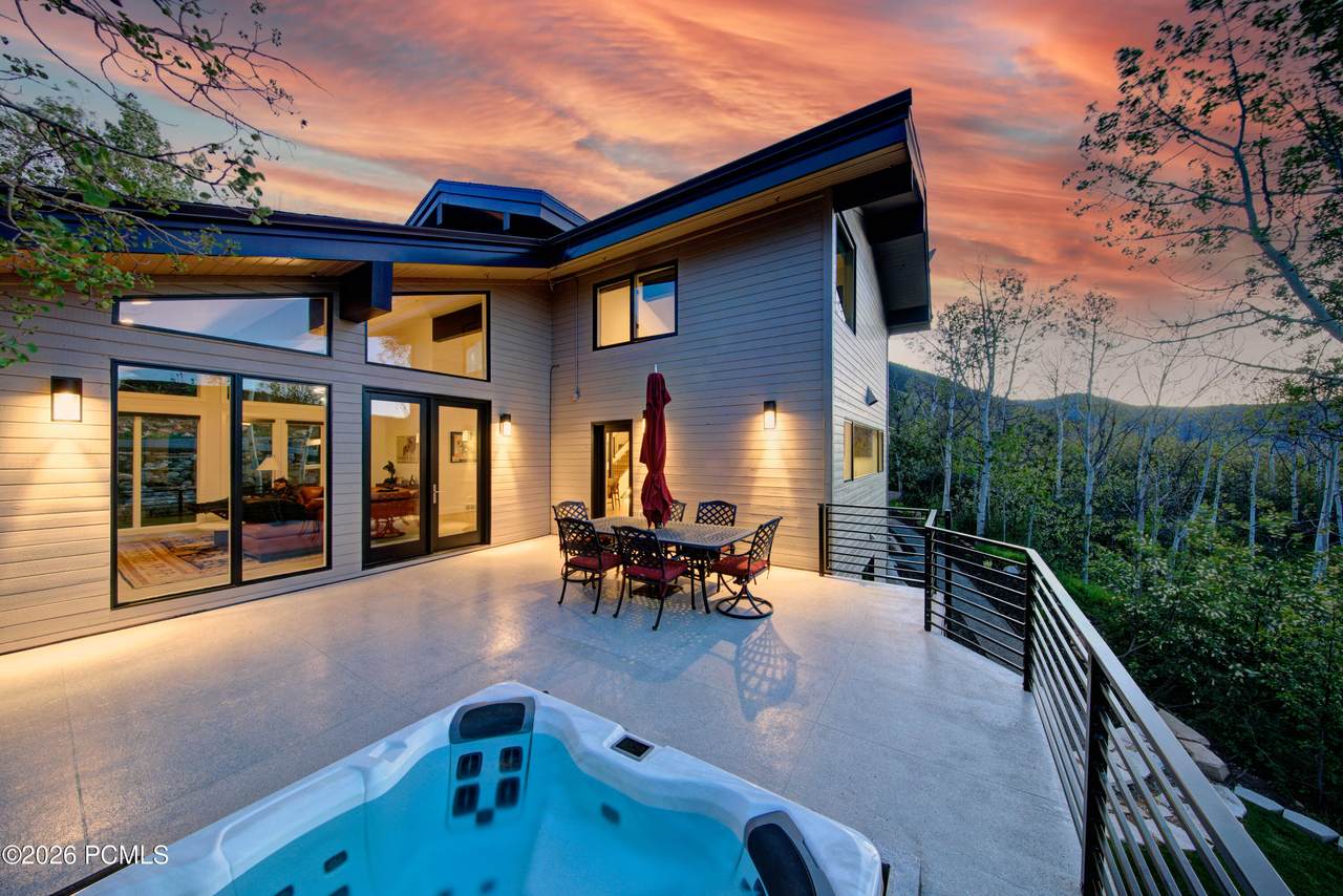 https://bt-photos.global.ssl.fastly.net/parkcity/1280_boomver_1_12602508-2.jpg