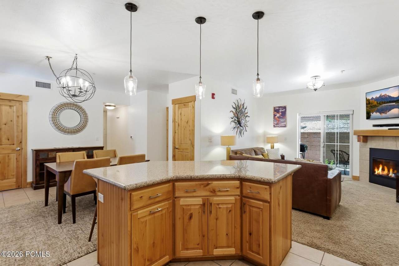 https://bt-photos.global.ssl.fastly.net/parkcity/1280_boomver_2_12602529-2.jpg