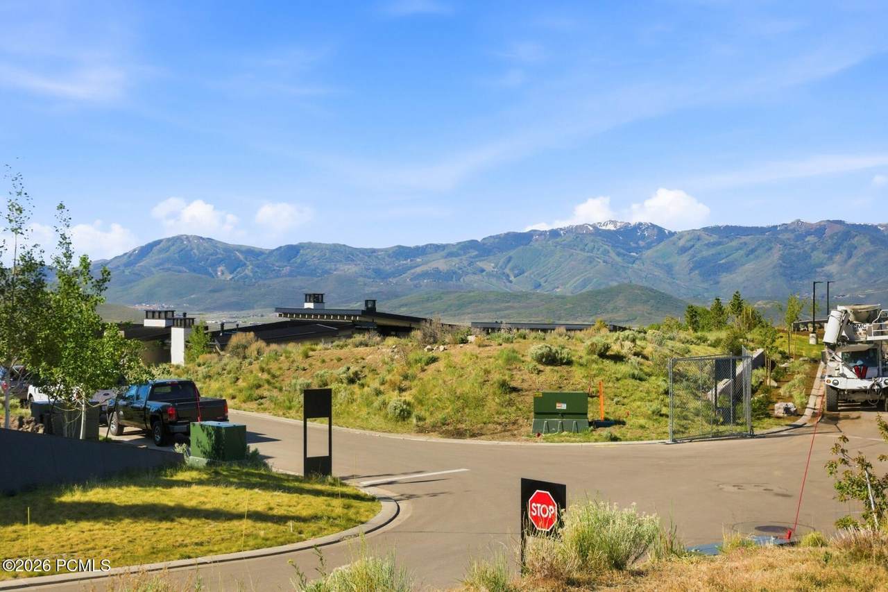 https://bt-photos.global.ssl.fastly.net/parkcity/1280_boomver_1_12602534-2.jpg