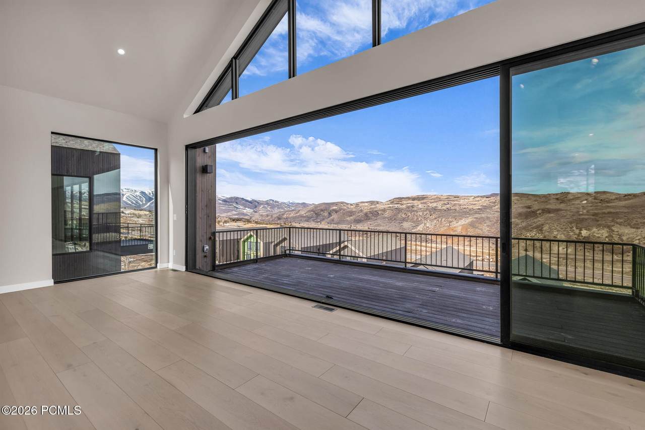 https://bt-photos.global.ssl.fastly.net/parkcity/1280_boomver_1_12602847-2.jpg