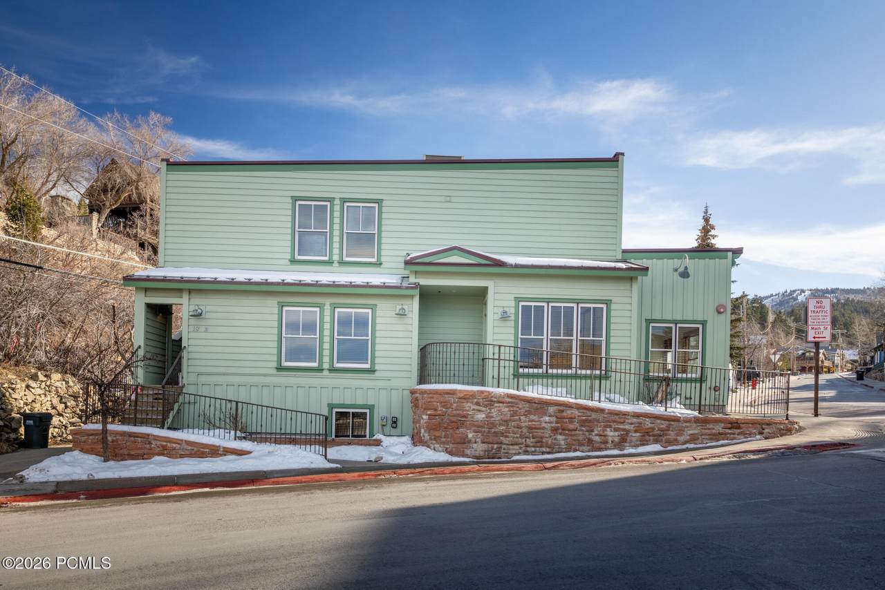 186 Main Street - Photo 1