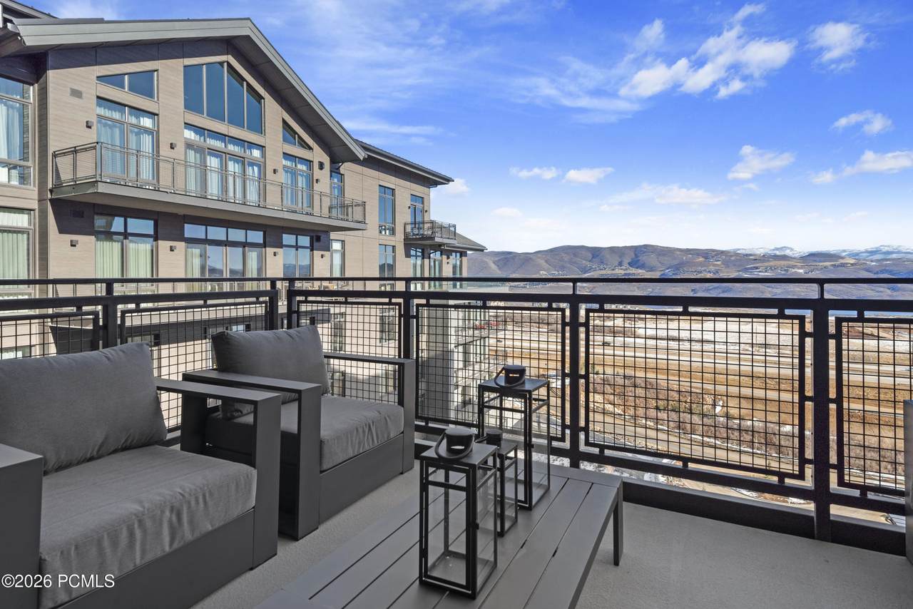 1702 Glencoe Mountain Way - Photo 1
