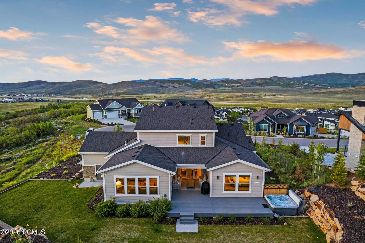 https://bt-photos.global.ssl.fastly.net/parkcity/1280_boomver_1_12602925-2.jpg