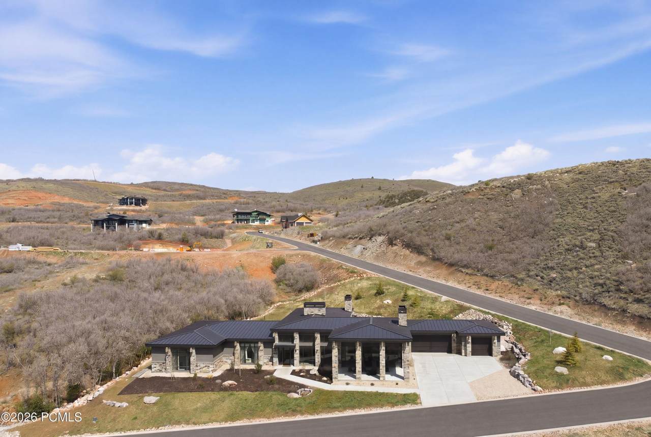 https://bt-photos.global.ssl.fastly.net/parkcity/1280_boomver_1_12602933-2.jpg