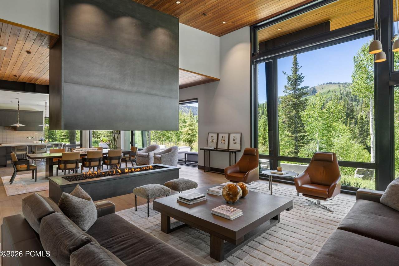 https://bt-photos.global.ssl.fastly.net/parkcity/1280_boomver_1_12602999-2.jpg