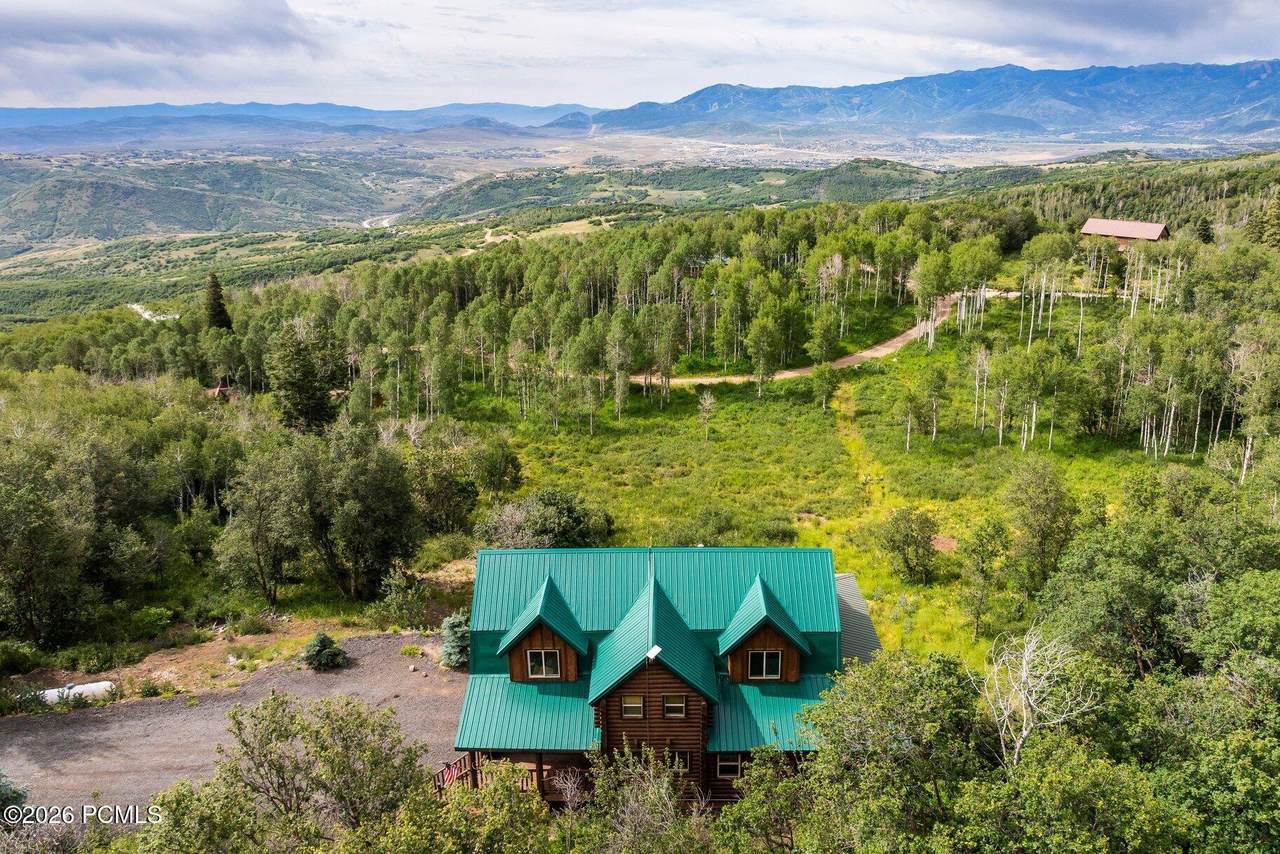 785 Artist Point Drive - Photo 1