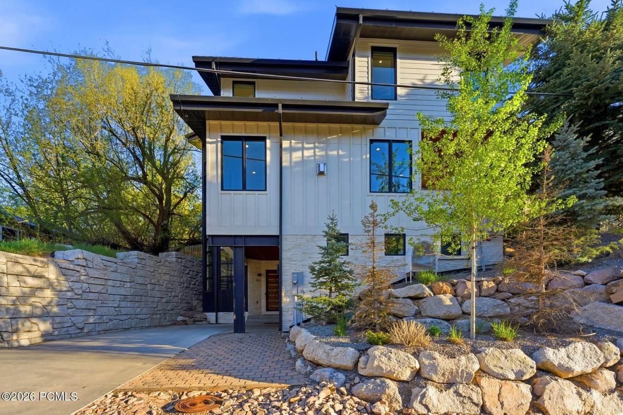 https://bt-photos.global.ssl.fastly.net/parkcity/1280_boomver_1_12603041-2.jpg
