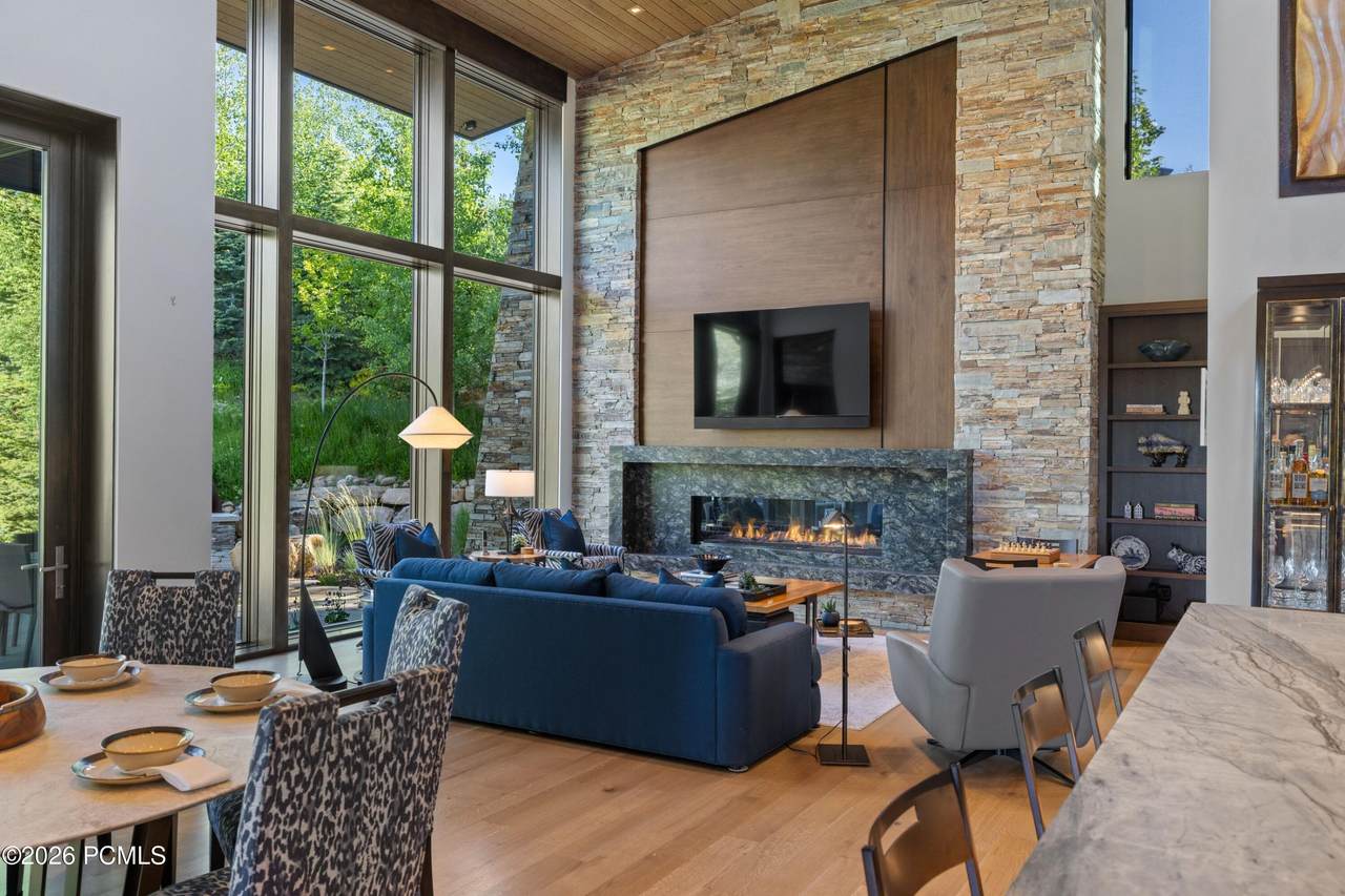https://bt-photos.global.ssl.fastly.net/parkcity/1280_boomver_1_12603050-2.jpg
