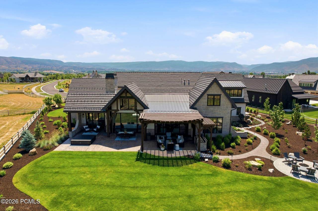 https://bt-photos.global.ssl.fastly.net/parkcity/1280_boomver_1_12603116-2.jpg