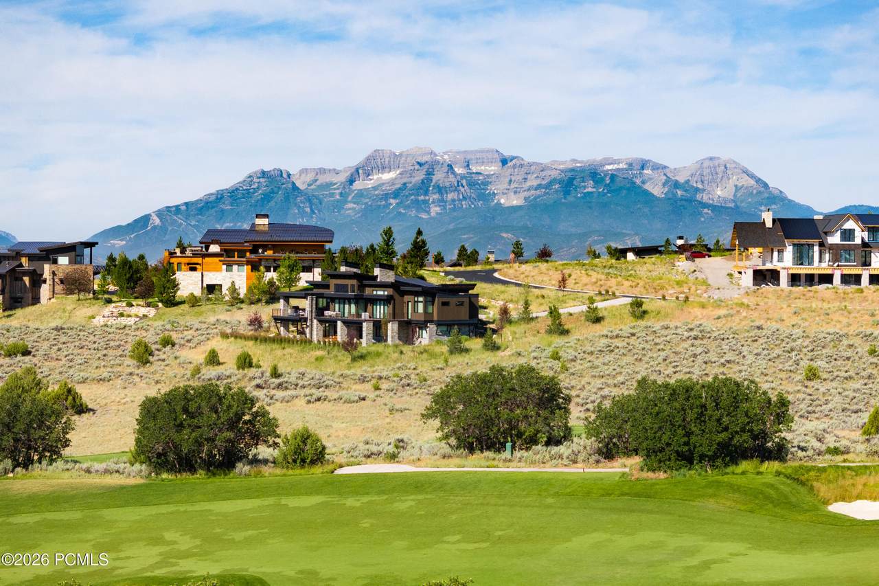 https://bt-photos.global.ssl.fastly.net/parkcity/1280_boomver_1_12603155-2.jpg