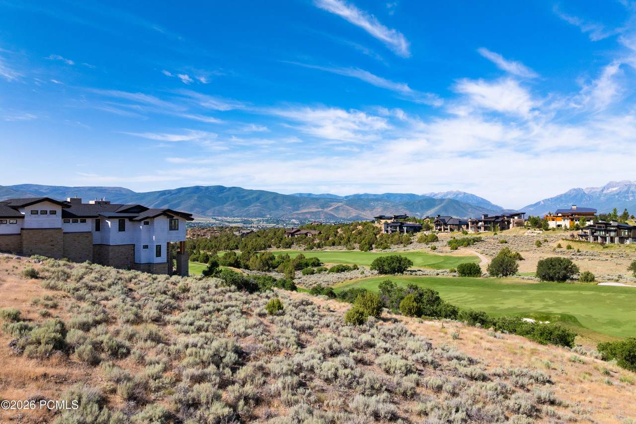 https://bt-photos.global.ssl.fastly.net/parkcity/1280_boomver_1_12603155-2.jpg