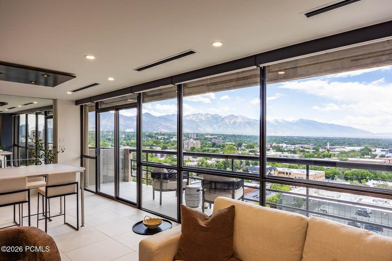 560 South Temple Street - Photo 1