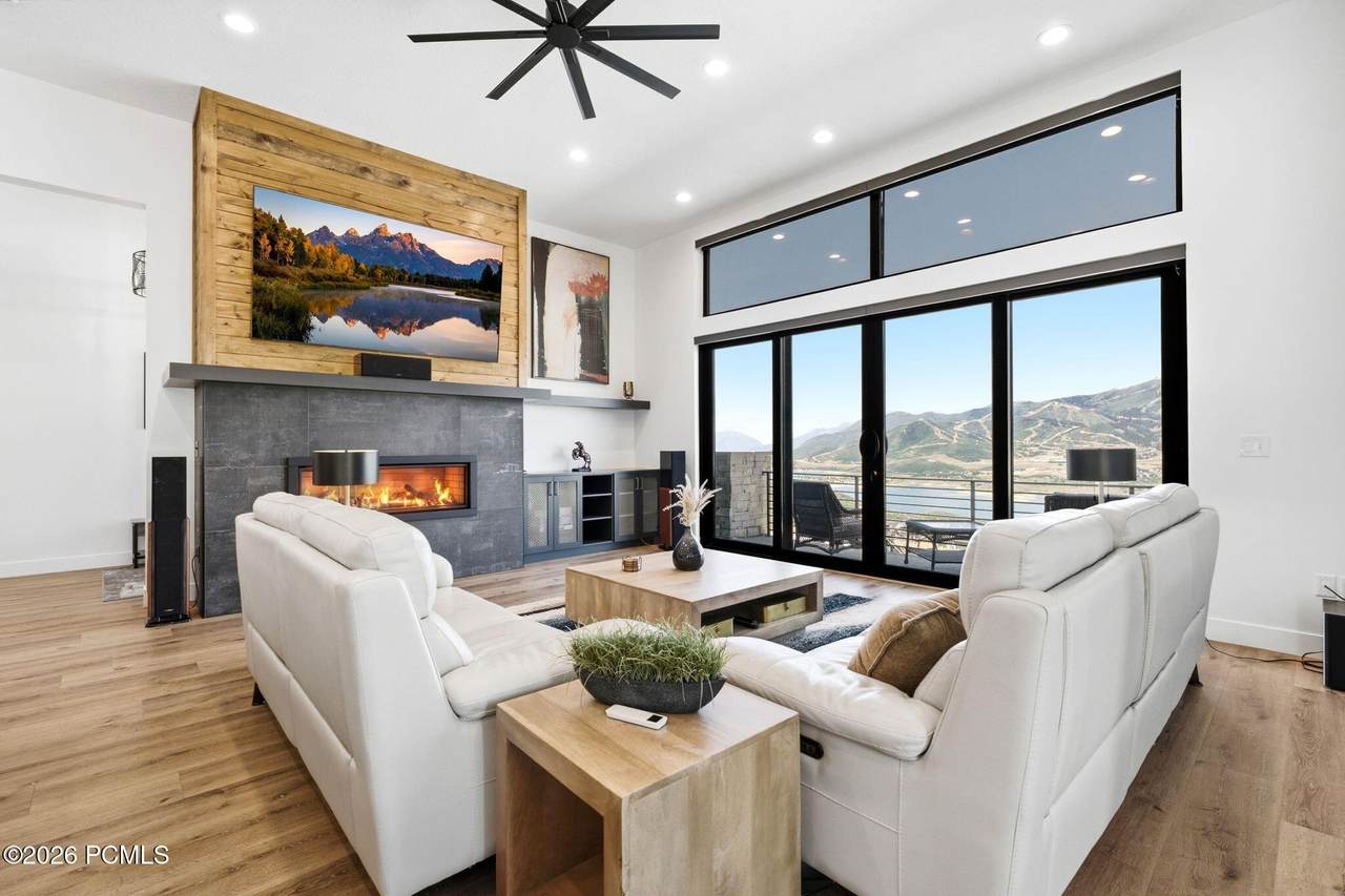 https://bt-photos.global.ssl.fastly.net/parkcity/1280_boomver_1_12603177-2.jpg